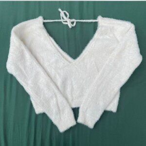 Forever 21 White Fuzzy Soft Long Sleeve Cropped Sweater Size S Winter Christmas